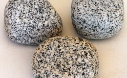 PG 02-Granite Rocks getr.